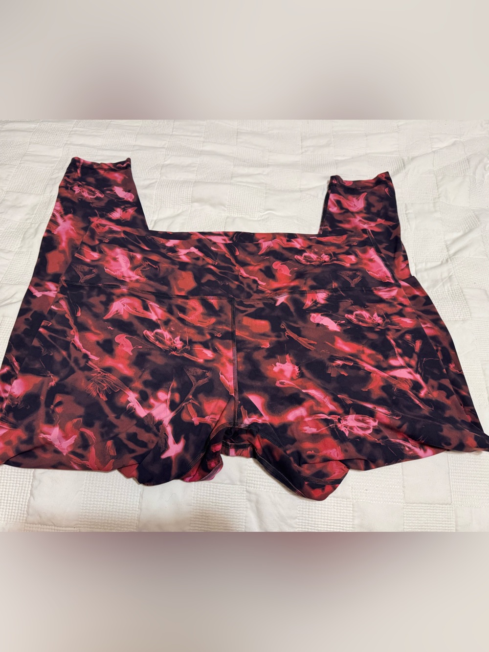 Lululemon size 20 black and red